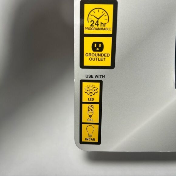 NEW Defiant 15 Amp 24-Hour Outdoor Plug-In Extreme Weather Mechanical Timer - Picture 3 of 7